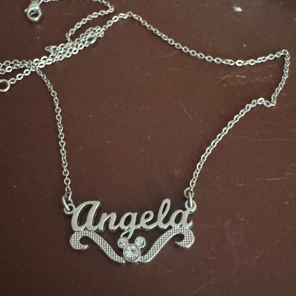 Adjustable chain Angela Disney necklace